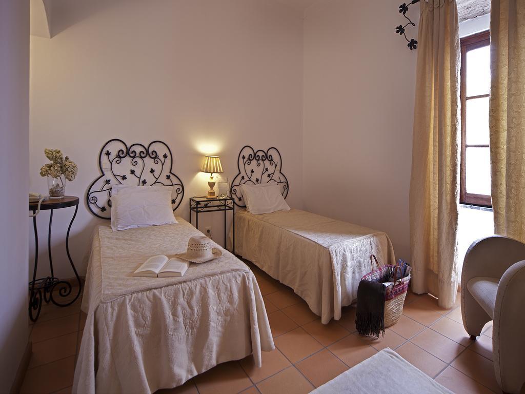 Betica Hotel Rural Pias  Екстериор снимка