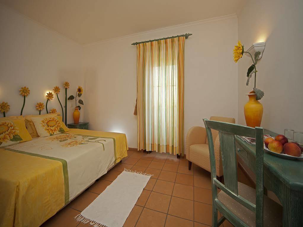 Betica Hotel Rural Pias  Екстериор снимка